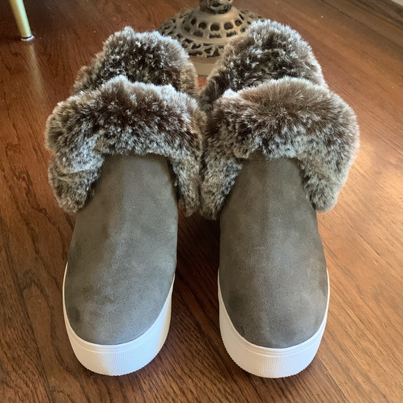 J/Slides NYC Sean Leather Platform Olive Green Fur Trimmed Boot - Picture 2 of 6